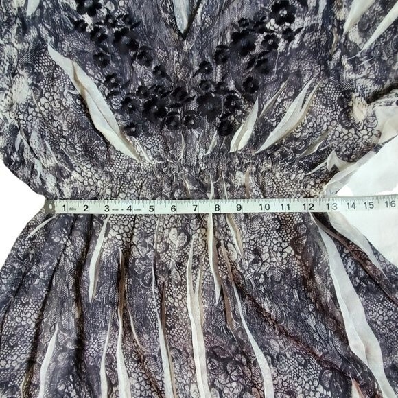 Studio MK v neck flutter sleeve floral print top sz M - Picture 6 of 9